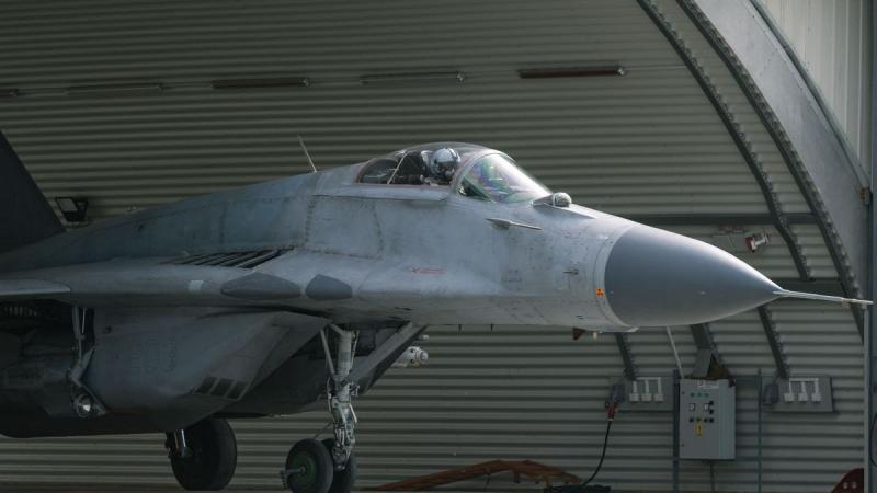 Újabb MiG-29-es vadászgép került lelövésre az orosz haderő által, miközben Ukrajna ellentámadásra készül. A helyzet fokozódik, és a harcok intenzitása egyre inkább növekszik. - Világgazdaság