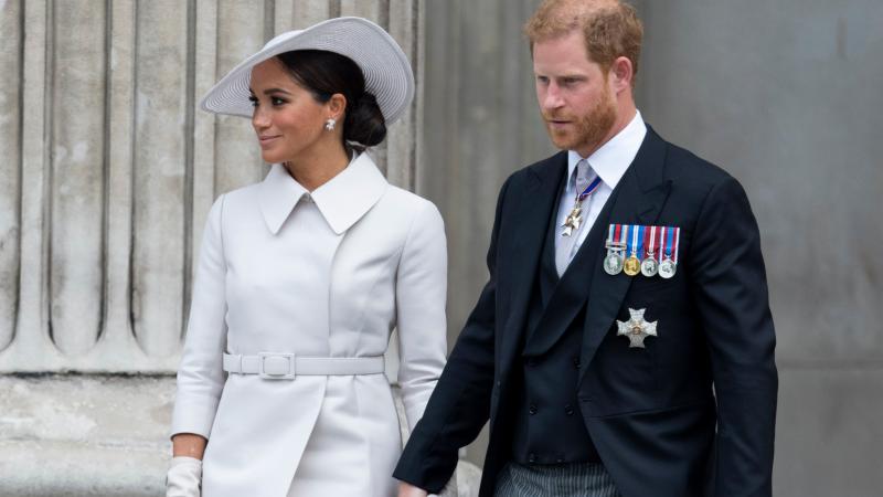 Újra felerősödtek a találgatások a királyi családban, hiszen egy új eljegyzés van a láthatáron. Vajon ezúttal is Harry és Meghan nyomdokait követik?