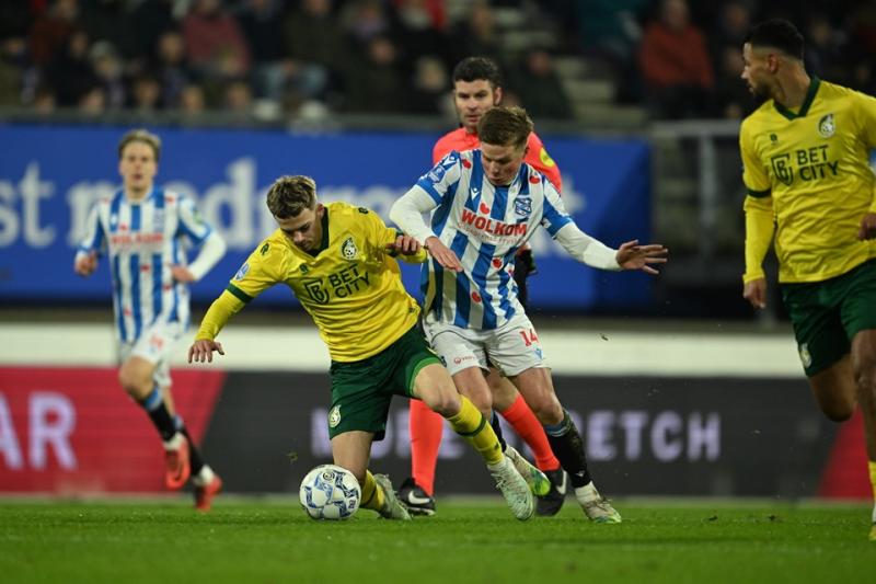 A holland sportszövetség állásfoglalásában reagált, miután egy csapat tizenkét játékossal lépett pályára a futballmérkőzés során.