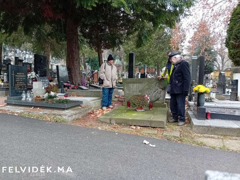 Emlékezés a pozsonyi sortűz áldozataira: Tisztelettel adózunk a hősök emlékének.