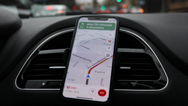 Új, izgalmas fejlesztéssel bővül a Google Térkép, amely jelentős előnyöket kínál a felhasználóknak. A frissítés célja, hogy még pontosabb és részletesebb információkat nyújtson a világ különböző pontjairól, ezáltal megkönnyítve a navigációt és a felfedezé