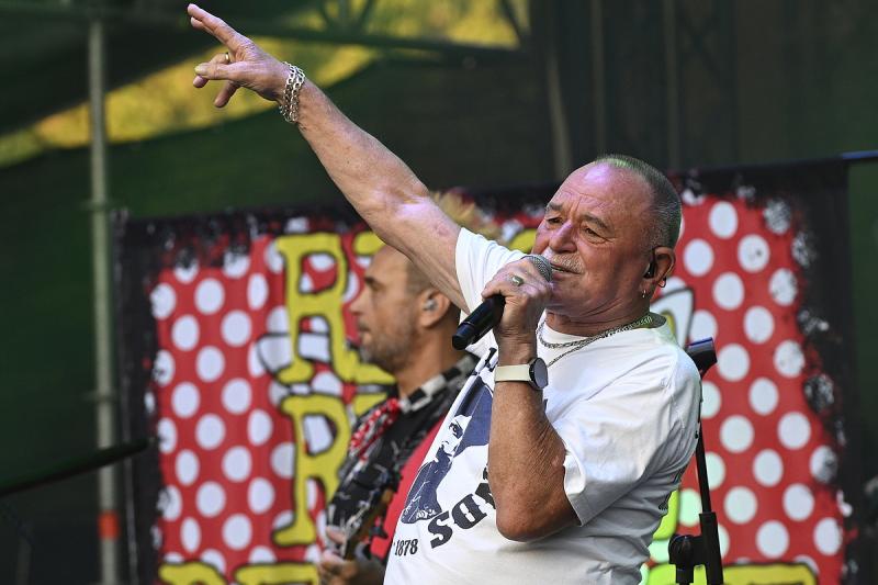 Nagy Feró: Mindenki nyert a Szőlő utcai eseményekkel, a lányok is szépen kerestek.