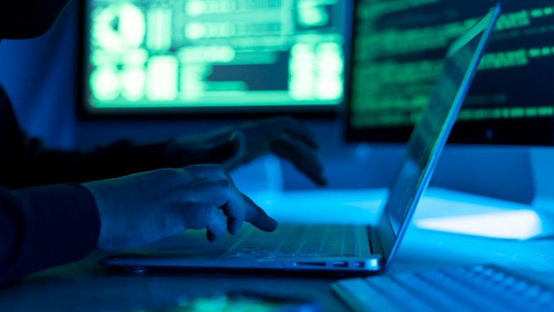 Képzeld el, mennyire elképesztő összegeket kínálnak a kémkedésre Magyarországon! Vajon te is elfogadnád ezt a pénzt, ha besúgónak szólítanának? - Pénzcentrum