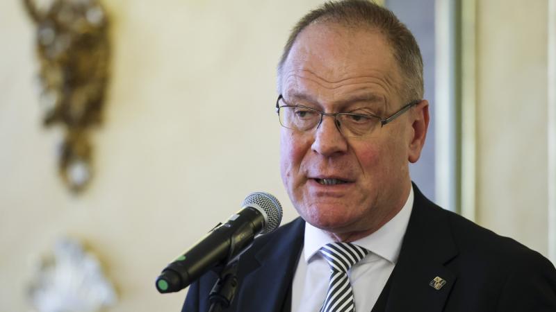 Navracsics Tibor rámutatott, hogy számos területen pénzügyi források hiánya tapasztalható, ezért elengedhetetlen, hogy újragondoljuk az önkormányzatok szerepét és feladatait.