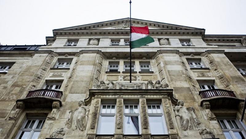 Állami ingatlanok értékesítése: Aukcióra kerül az NGM | 24.hu